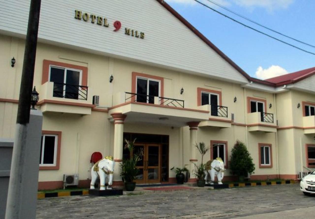 Hotel 9 Mile Rangoon Buitenkant foto
