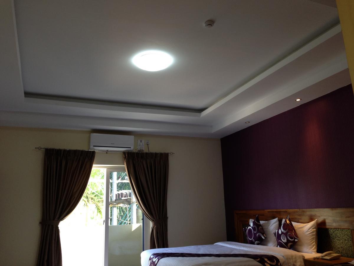 Hotel 9 Mile Rangoon Buitenkant foto