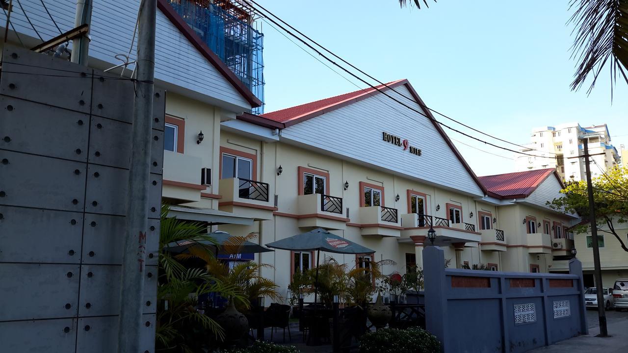 Hotel 9 Mile Rangoon Buitenkant foto