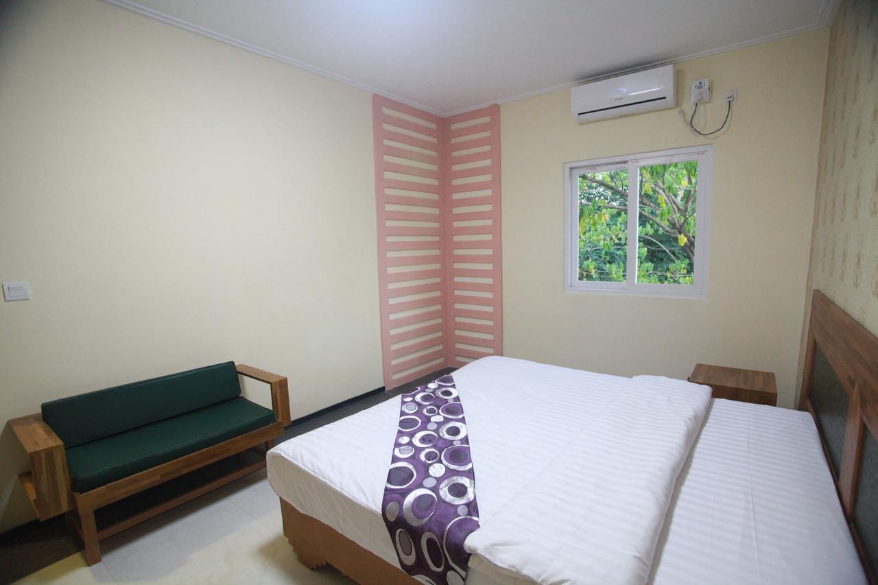 Hotel 9 Mile Rangoon Buitenkant foto